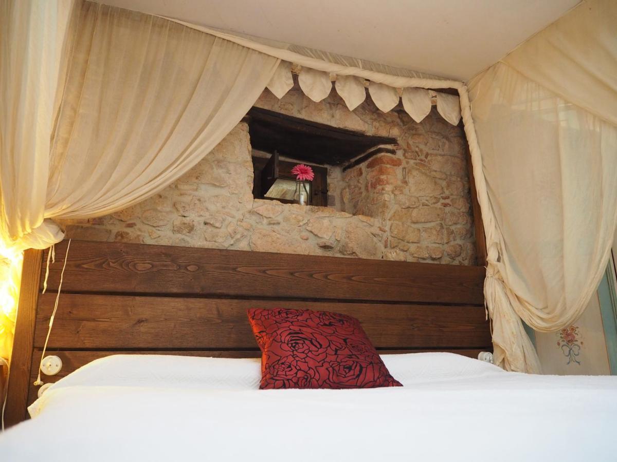 Hostal Mas Cal Sastre Sant Hilari Sacalm Exterior foto