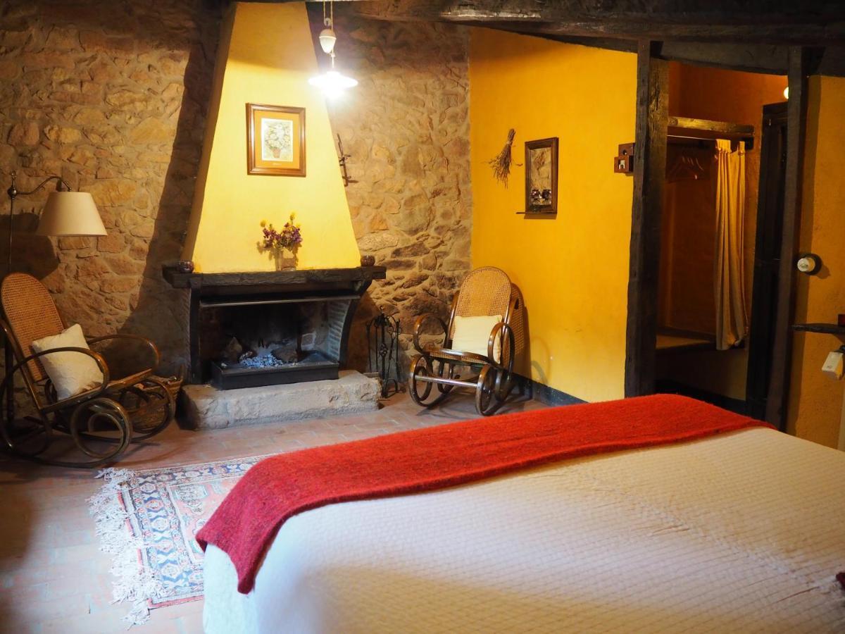 Hostal Mas Cal Sastre Sant Hilari Sacalm Exterior foto